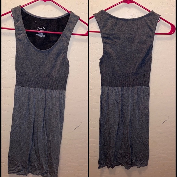 Gray dress - Picture 1 of 2